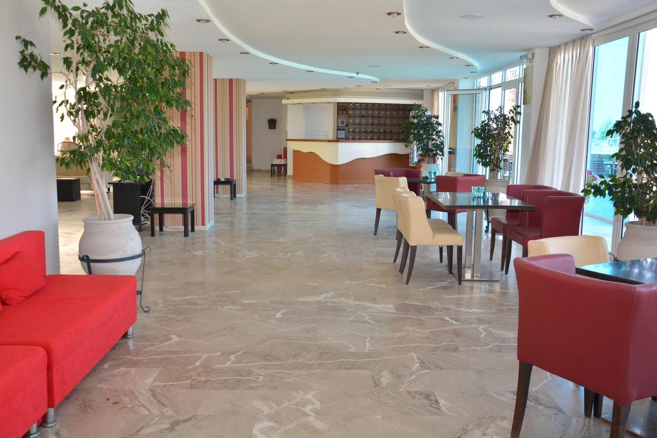 Hotel Costa Angela Seaside Resort