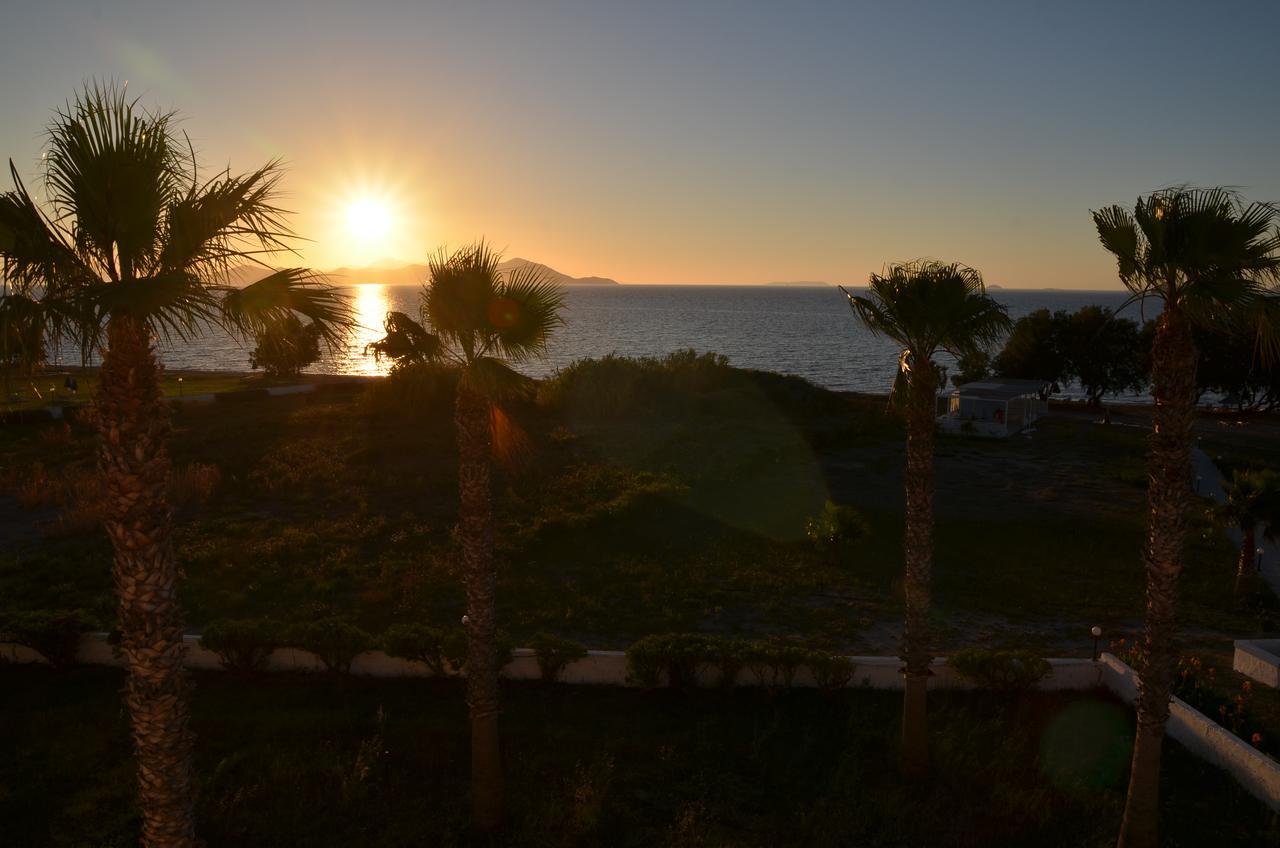 Costa Angela Seaside Resort 3*